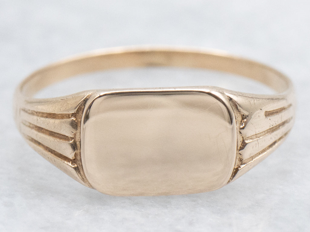 East-to-West Vintage Rectangle-Top Signet Ring