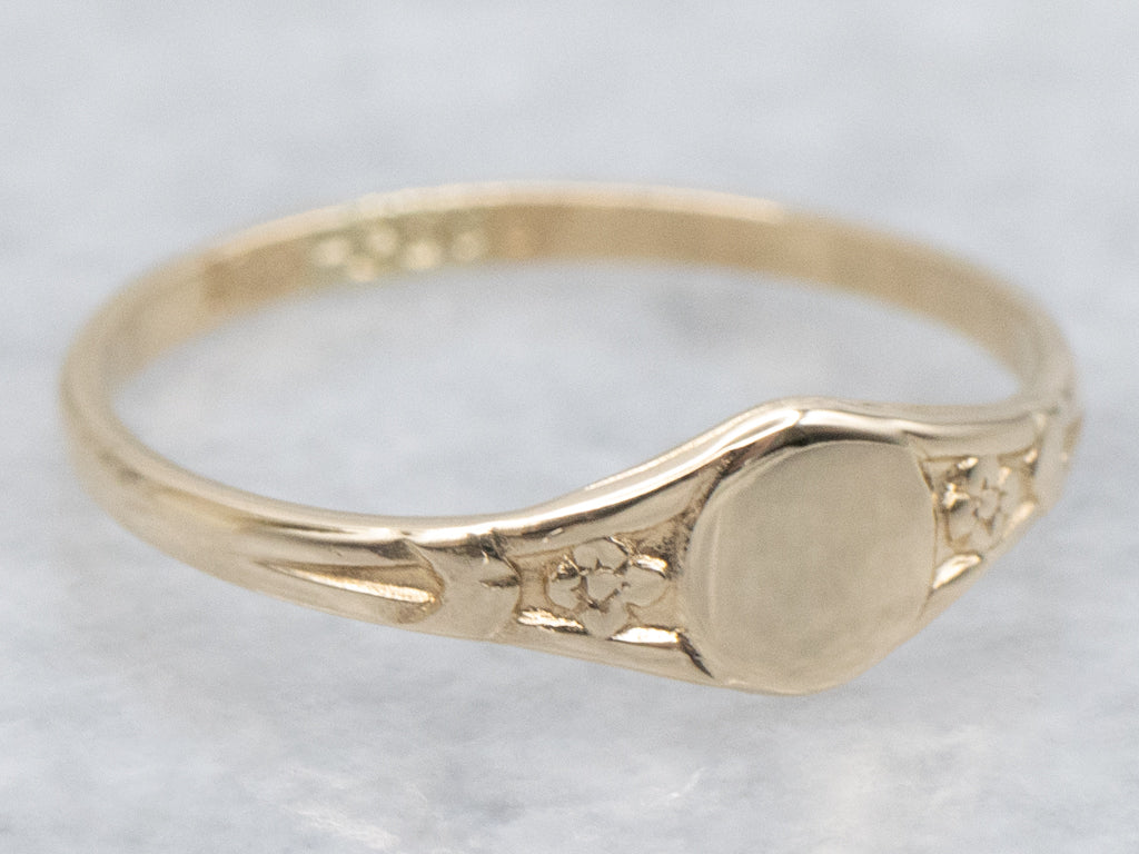 Floral Round-Top Mini Gold Signet Ring