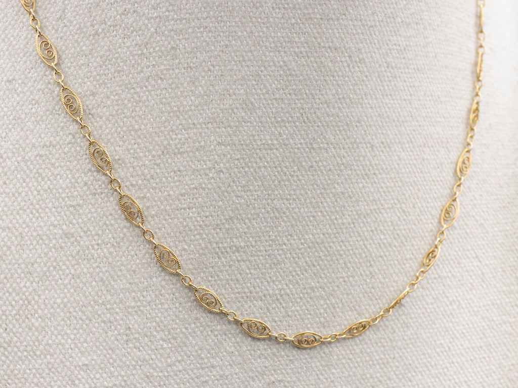 Yellow Gold Oval Filigree Link Chain