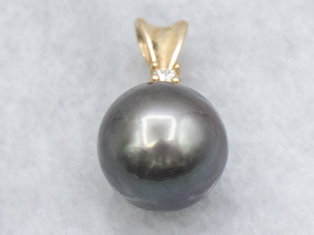 Grey Pearl and Gold Pendant with Diamond Accent
