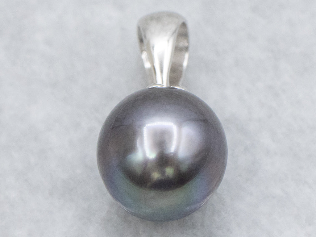 White Gold Grey Pearl Pendant