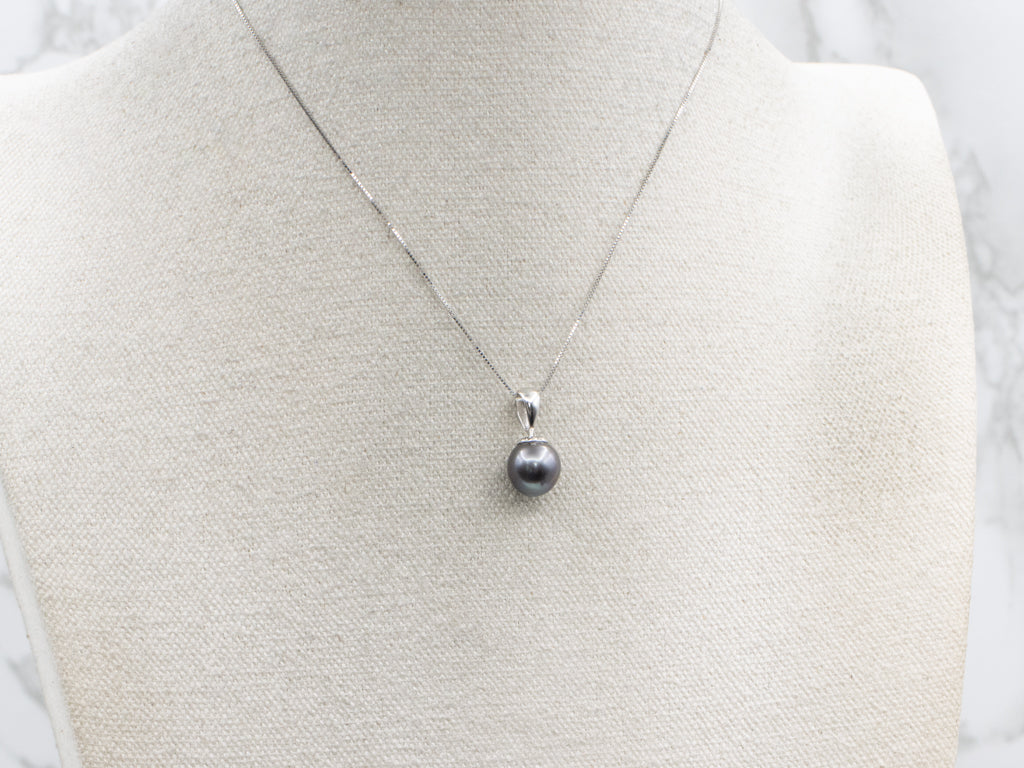 White Gold Grey Pearl Pendant