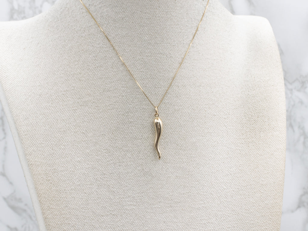 Vintage Yellow Gold Italian Horn Pendant