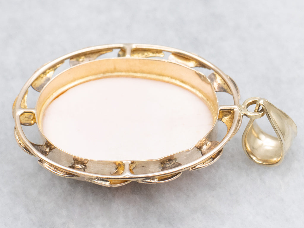 Light Pink Conch Shell Cameo Vintage Gold Pendant