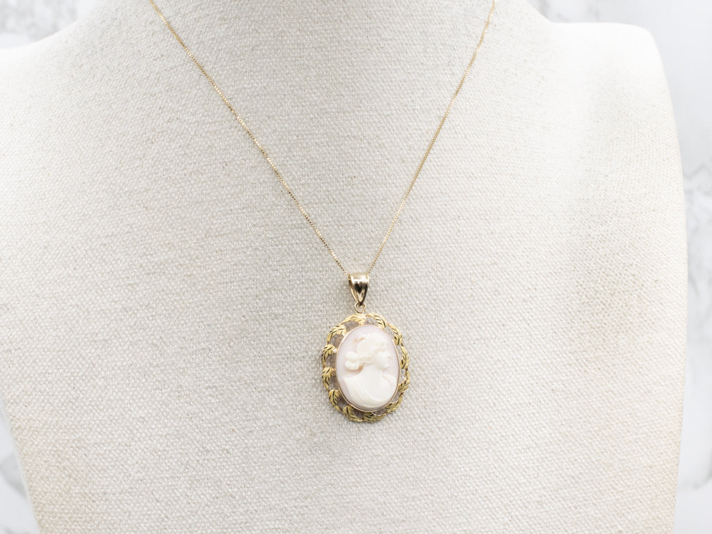Light Pink Conch Shell Cameo Vintage Gold Pendant