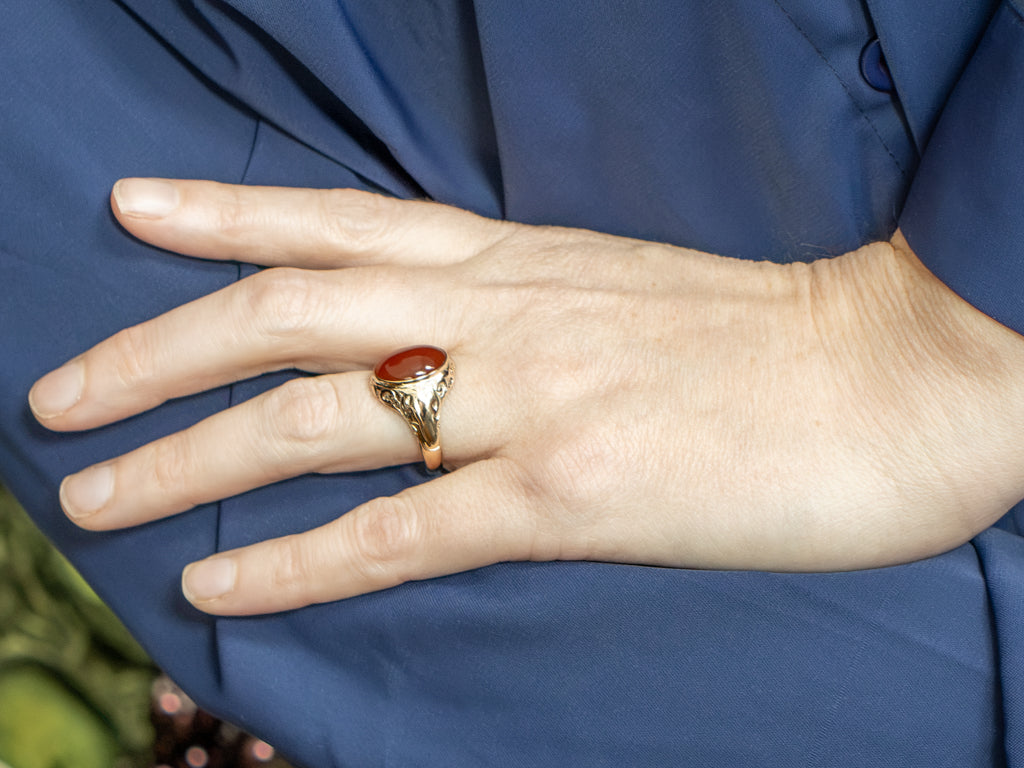 Victorian Carnelian Cabochon Ring with Engraved Details