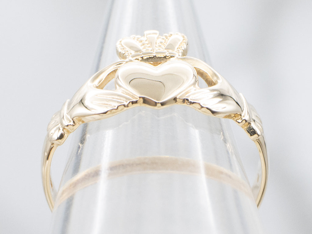 Classic Yellow Gold Claddagh Band