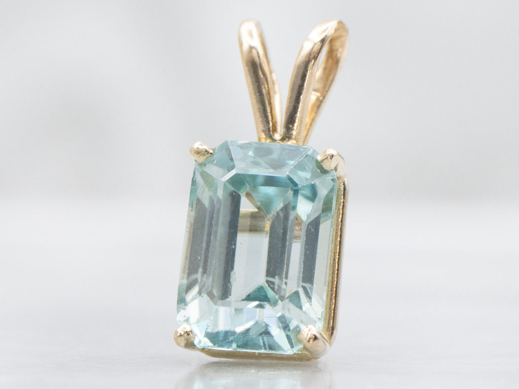 Yellow Gold Blue Zircon Gemstone Pendant