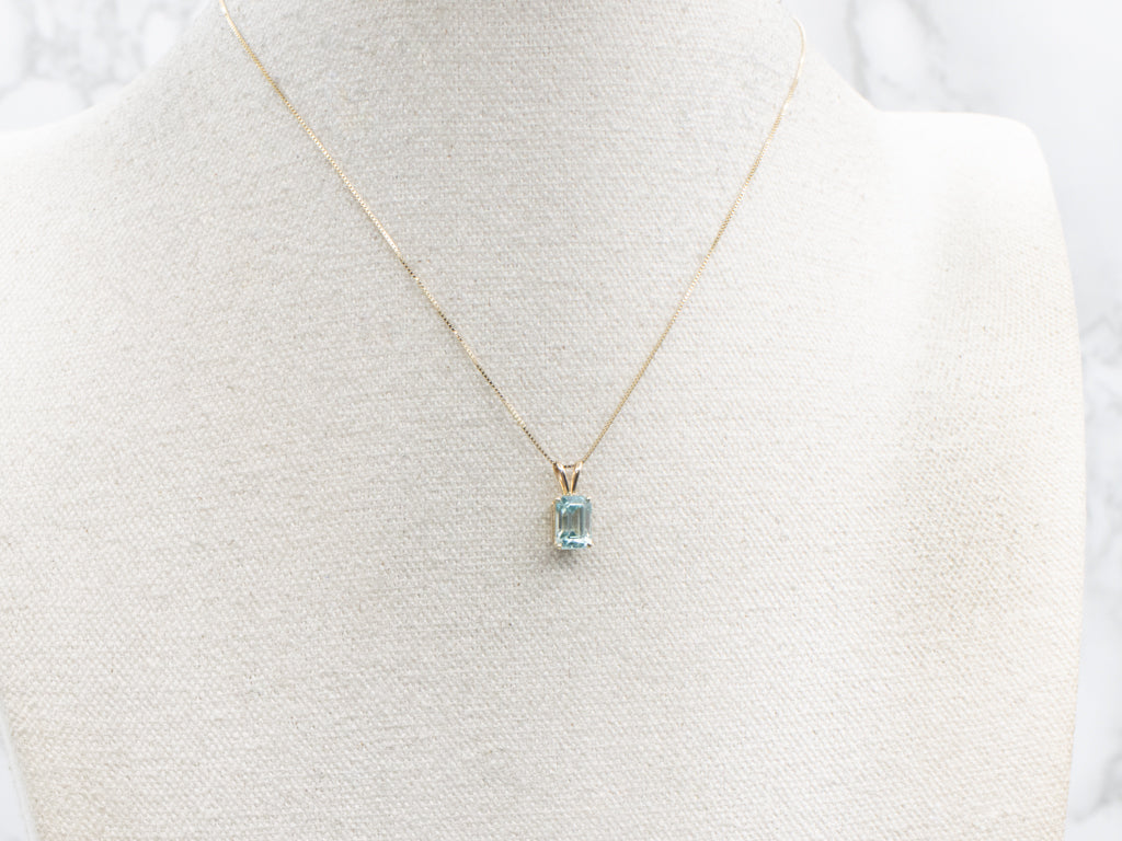Yellow Gold Blue Zircon Gemstone Pendant