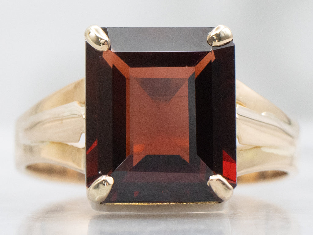 Classic Yellow Gold and Garnet Solitaire Ring
