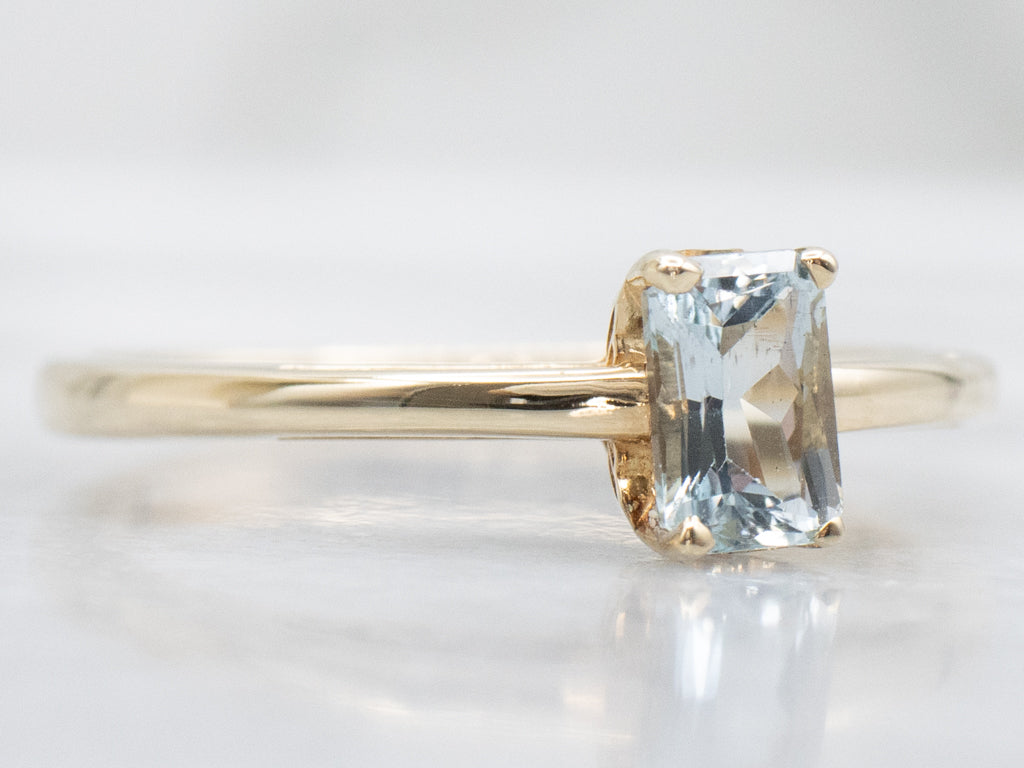 Simple Gold Aquamarine Solitaire Ring