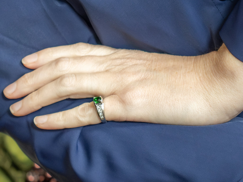 Modern Tsavorite Garnet and Princess Cut Diamond Platinum Ring