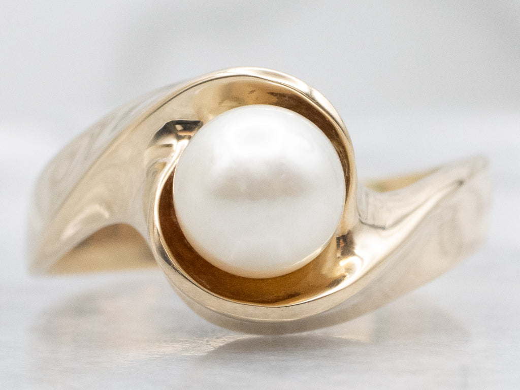 Heavy Gold Saltwater Pearl Bypass Ring