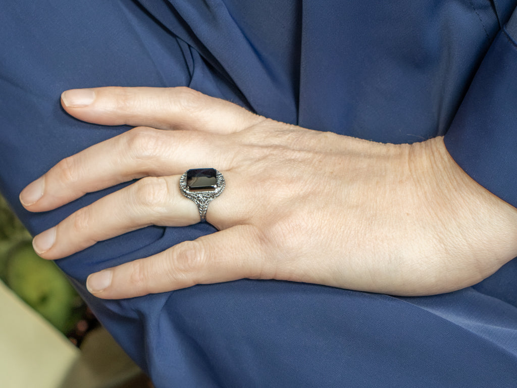 Art Deco Era Black Onyx Floral Filigree White Gold Solitaire Ring