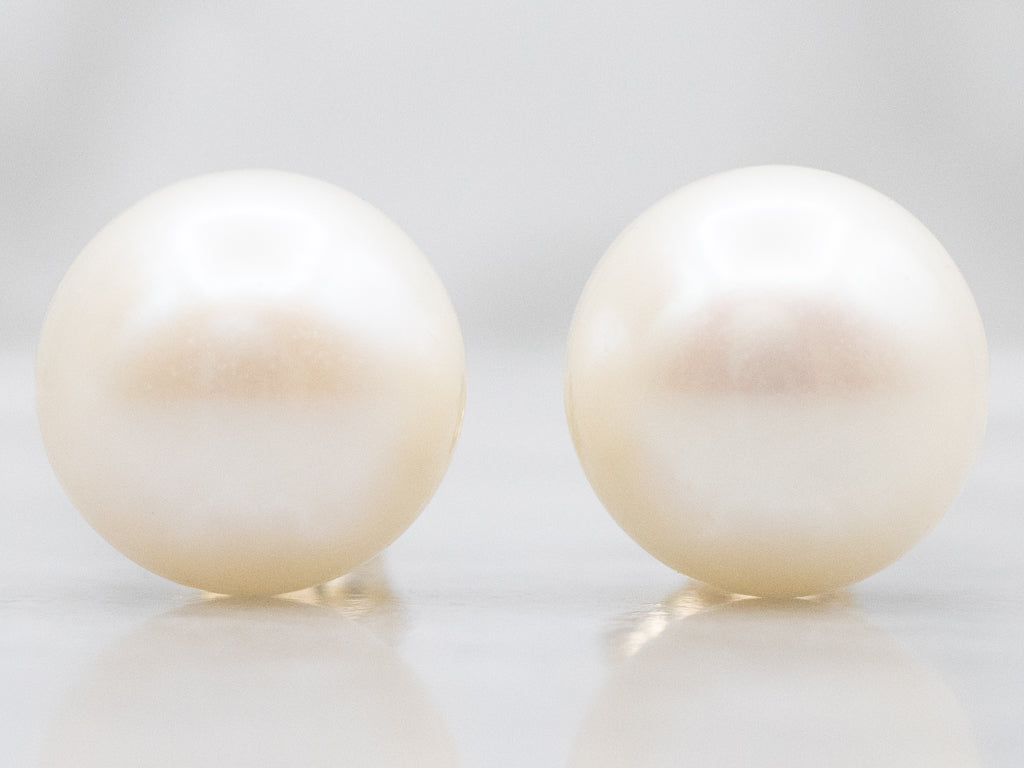 Classic White Pearl Yellow Gold Stud Earrings