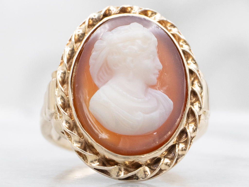 Vintage Cameo Ring with Twisting Frame