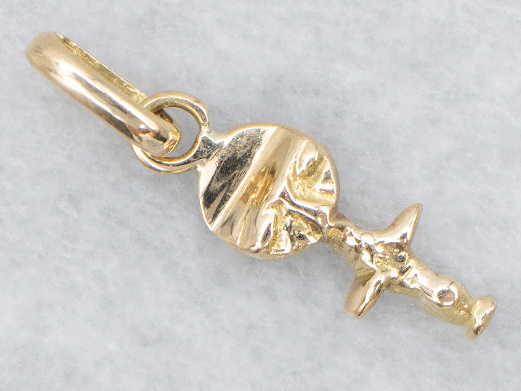 Kota Reliquary Goddess of Fertility Yellow Gold Pendant