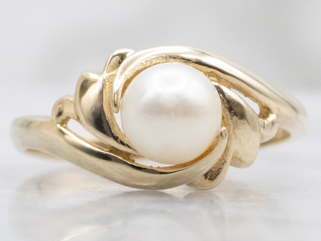 Twisted Gold Saltwater Pearl Solitaire Ring
