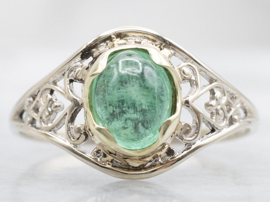 Antique Emerald Cabochon Gold Filigree Solitaire Ring