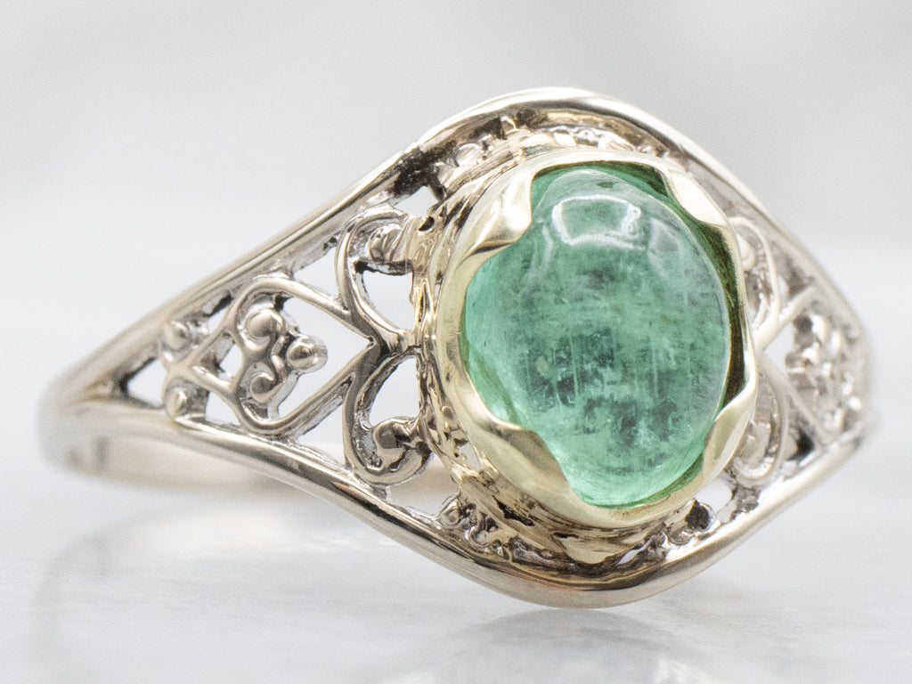 Antique Emerald Cabochon Gold Filigree Solitaire Ring