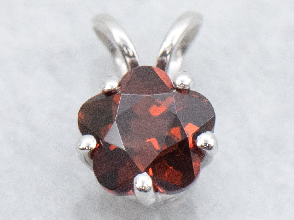 Flower-Cut Garnet White Gold Gemstone Pendant