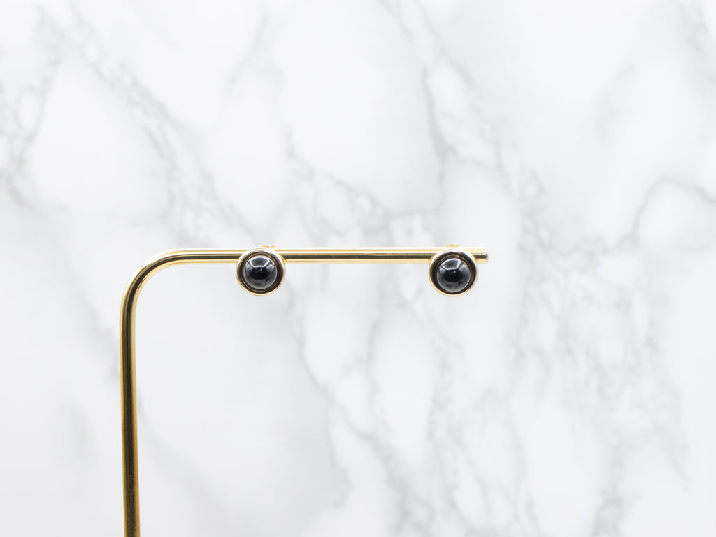 Sleek Yellow Gold Black Onyx Cabochon Stud Earrings