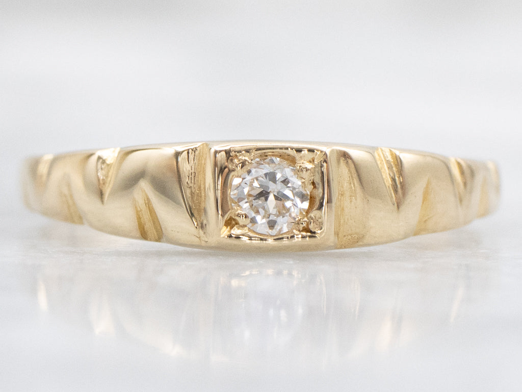 Vintage Gold and Diamond Solitaire Ring