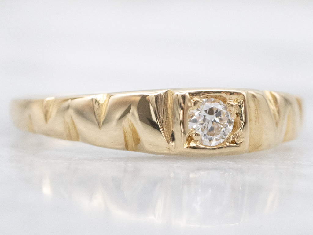 Vintage Gold and Diamond Solitaire Ring