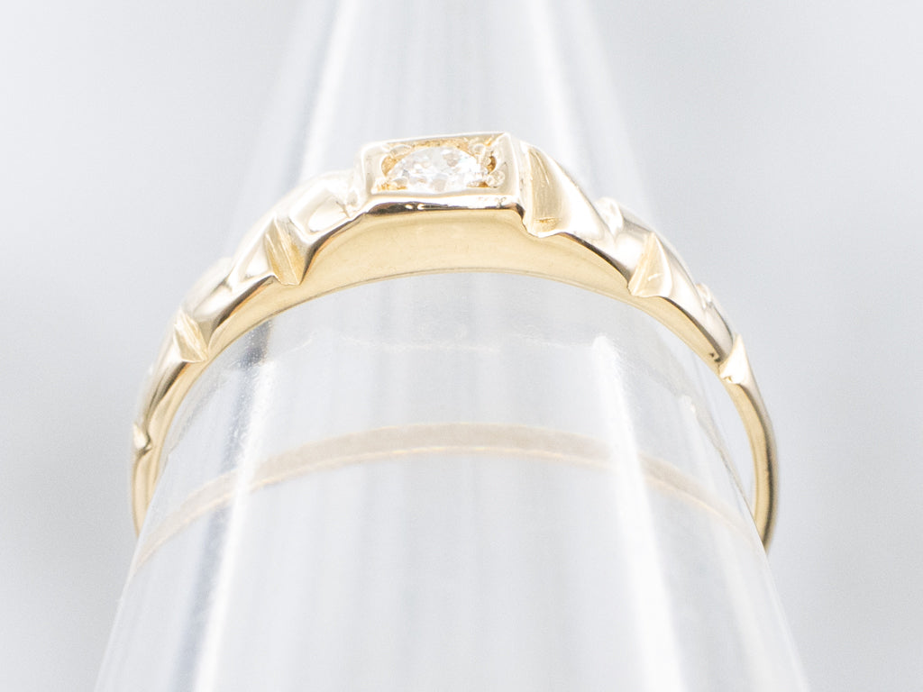 Vintage Gold and Diamond Solitaire Ring