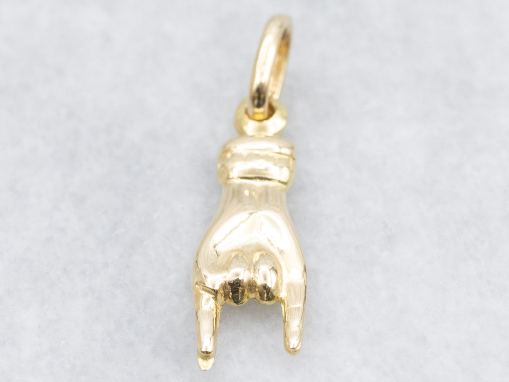 Italian Mano Cornuto Yellow Gold Charm Pendant