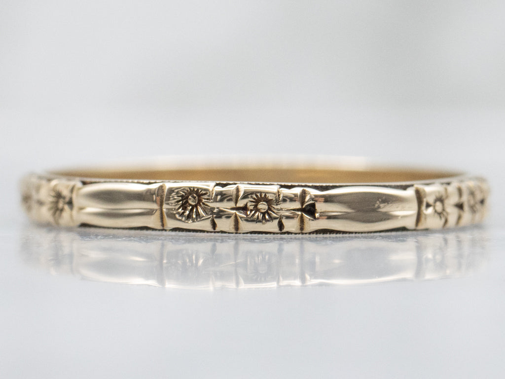 Vintage Yellow Gold Floral Forget-me-Not Patterned Band