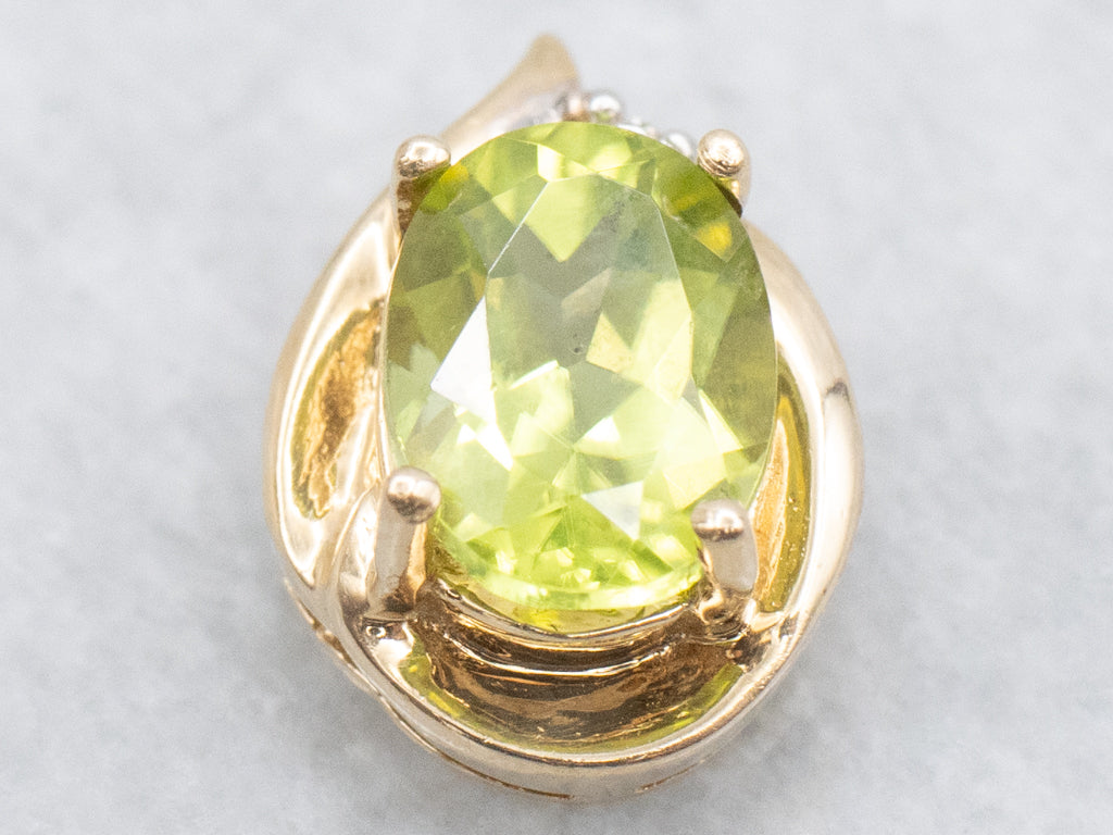 Modern Gold Peridot and Diamond Pendant