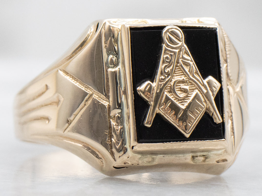 Antique Gold Black Onyx Masonic Ring