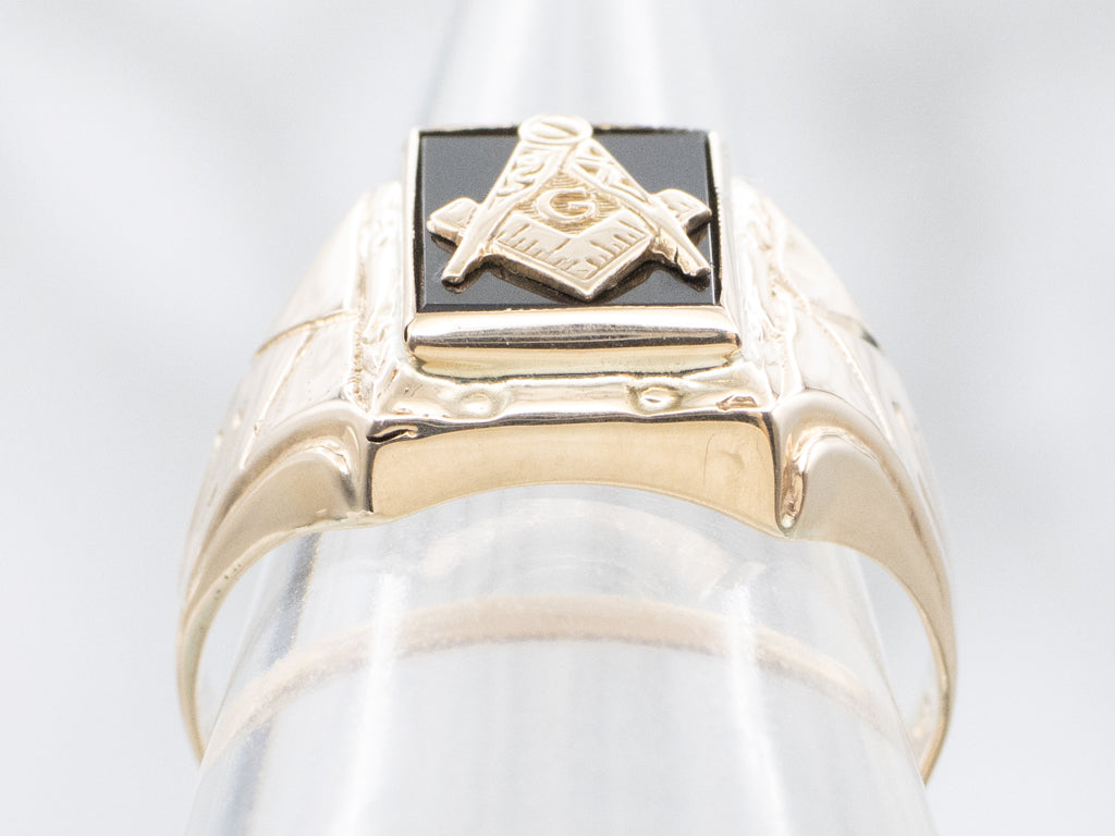 Antique Gold Black Onyx Masonic Ring