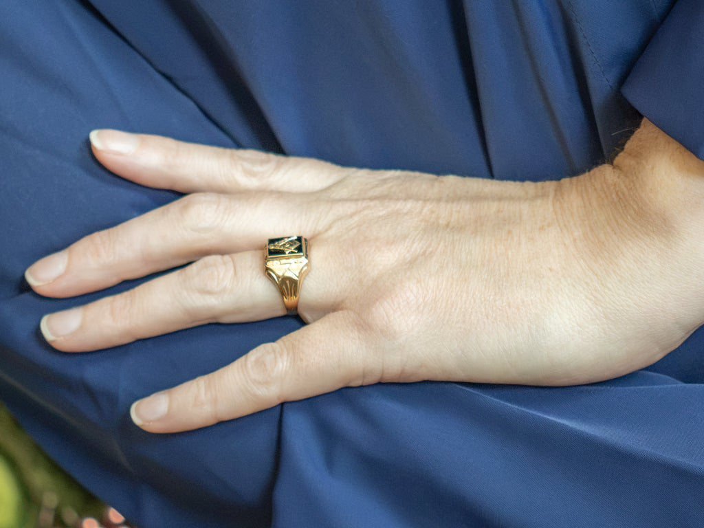 Antique Gold Black Onyx Masonic Ring