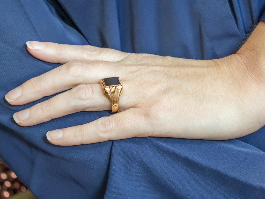 Men's Vintage Gold Squared-Top Signet Ring
