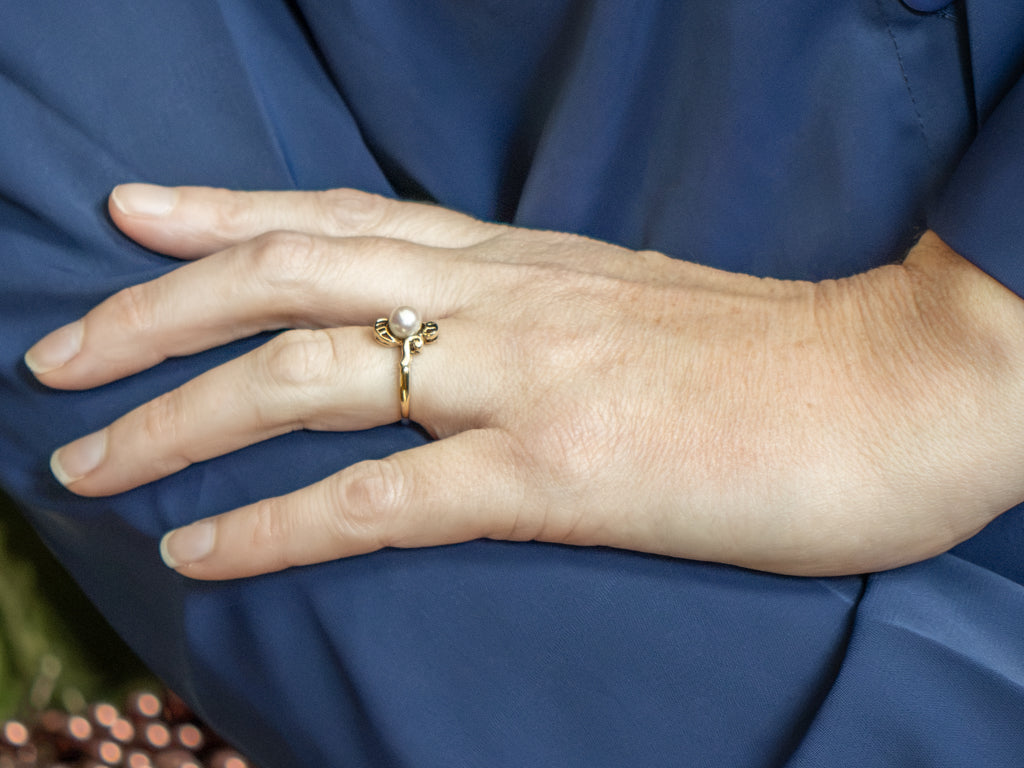 Mid-Century Yellow Gold Pearl Solitaire Ring