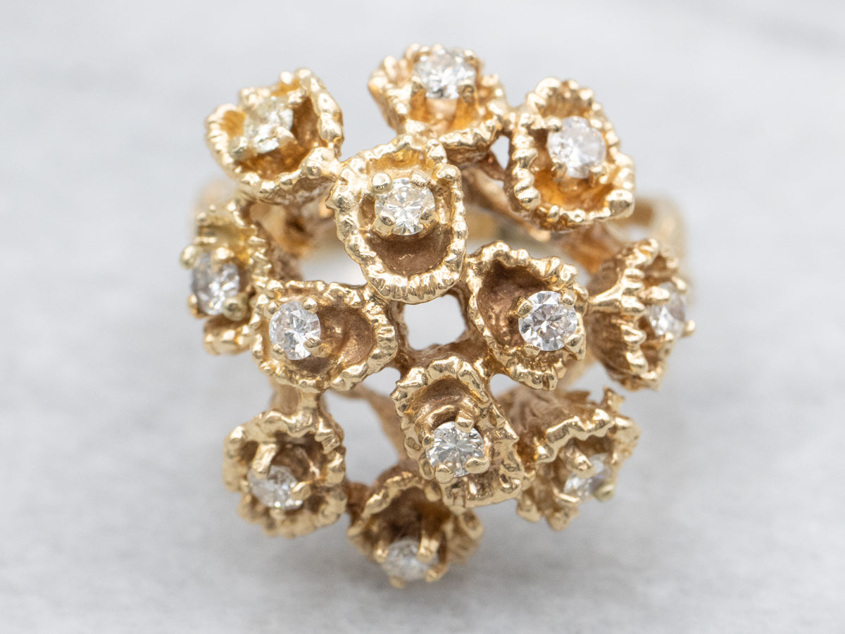 Anillo de cóctel con racimo de diamantes botánicos en oro amarillo de 14 quilates