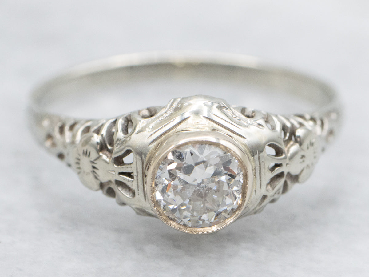18K White Gold Antique Diamond Solitaire Engagement Ring