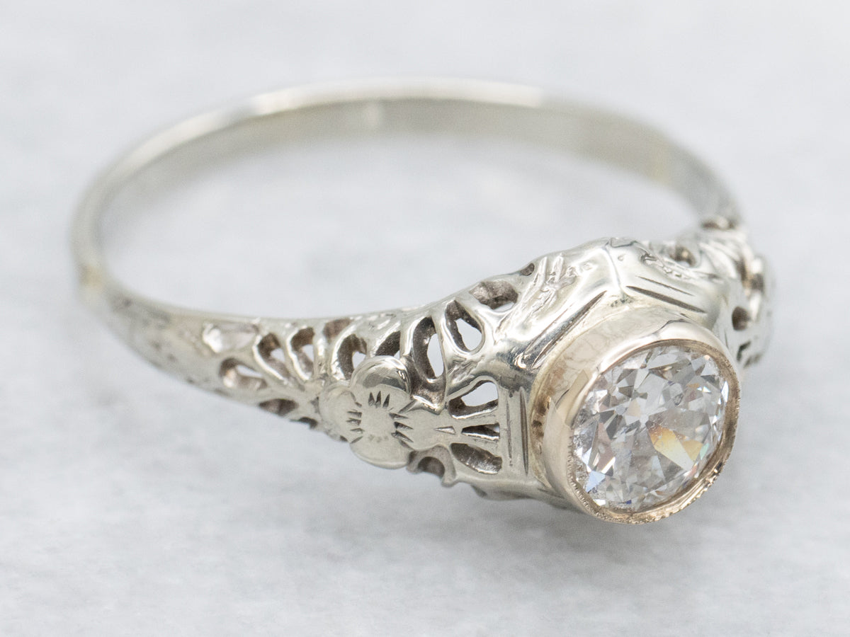 18K White Gold Antique Diamond Solitaire Engagement Ring