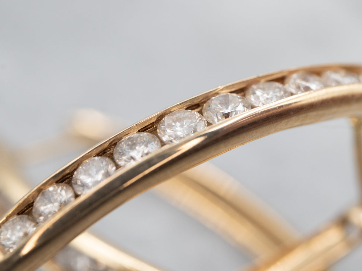 Pendientes de aro ovalados de diamantes en oro