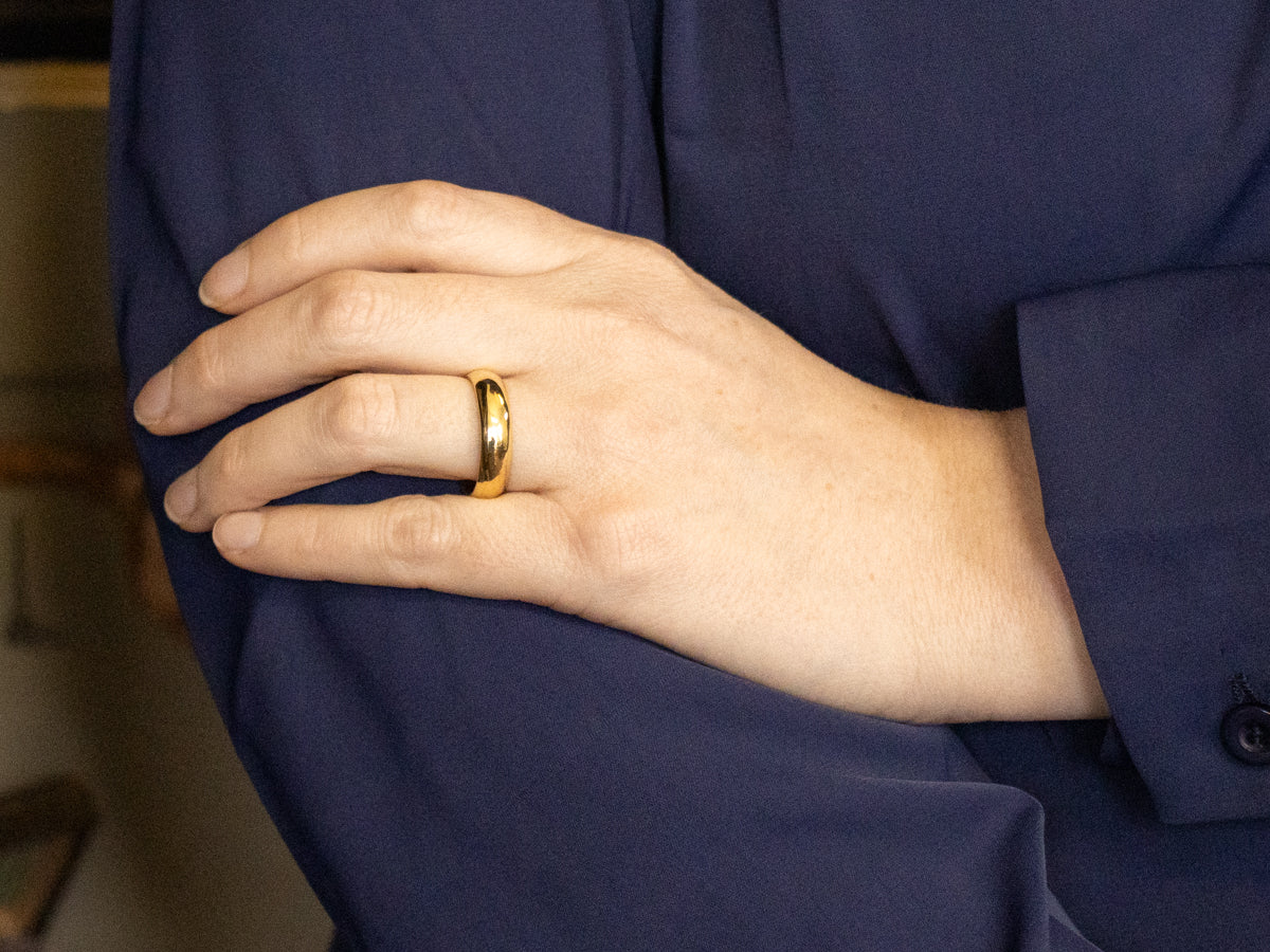 Men's 18-Karat Yellow Gold Wedding Band