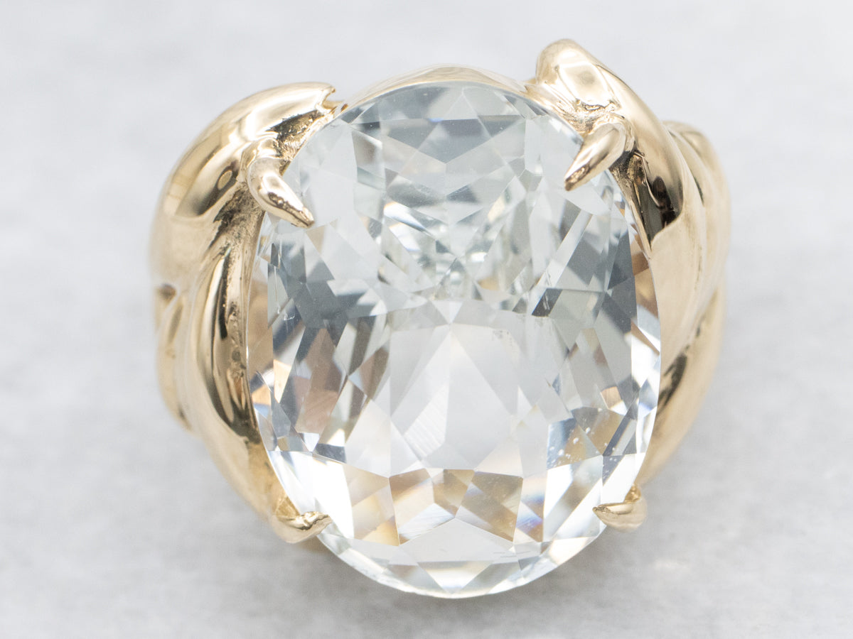 Anillo de cóctel con solitario ovalado de aguamarina grande de oro amarillo de 14 quilates