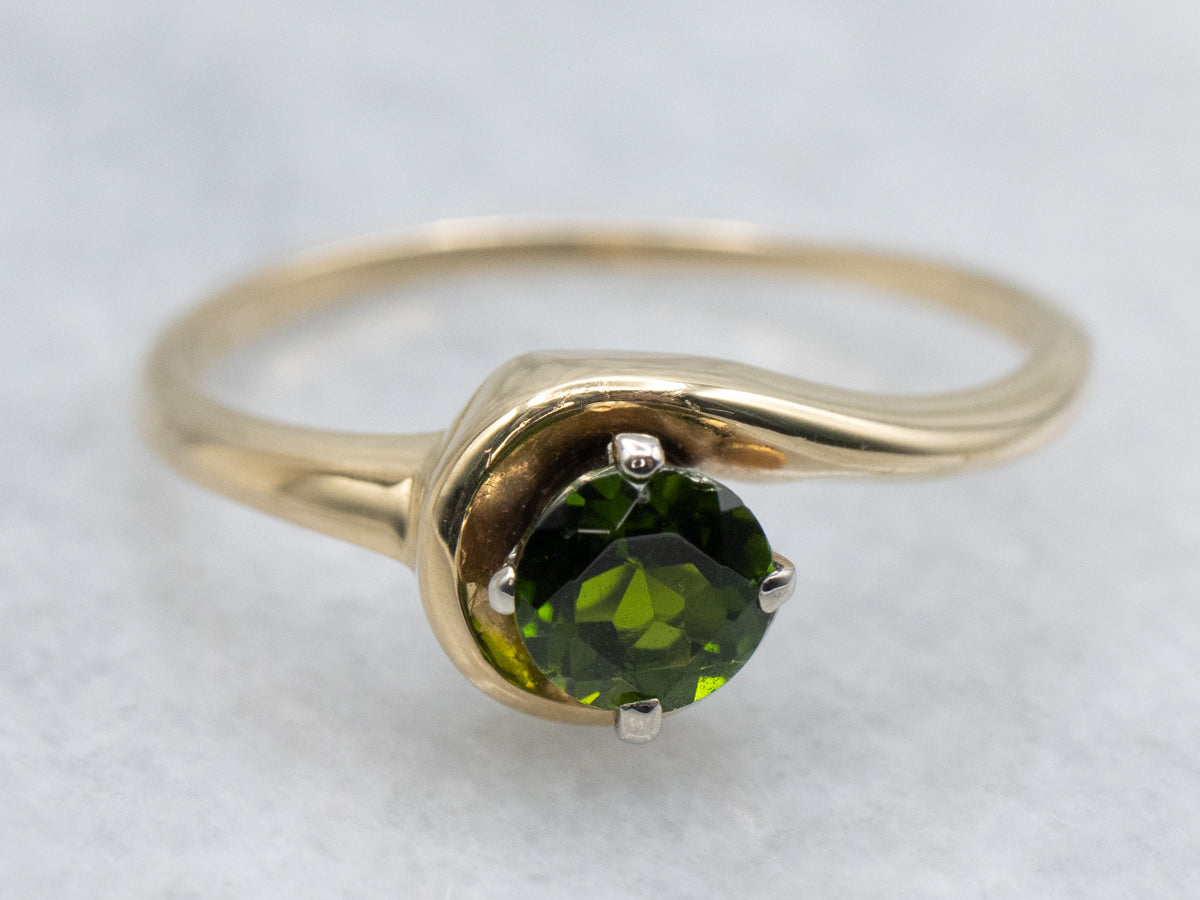 Vintage Gold Diopside Gemstone Solitaire Ring