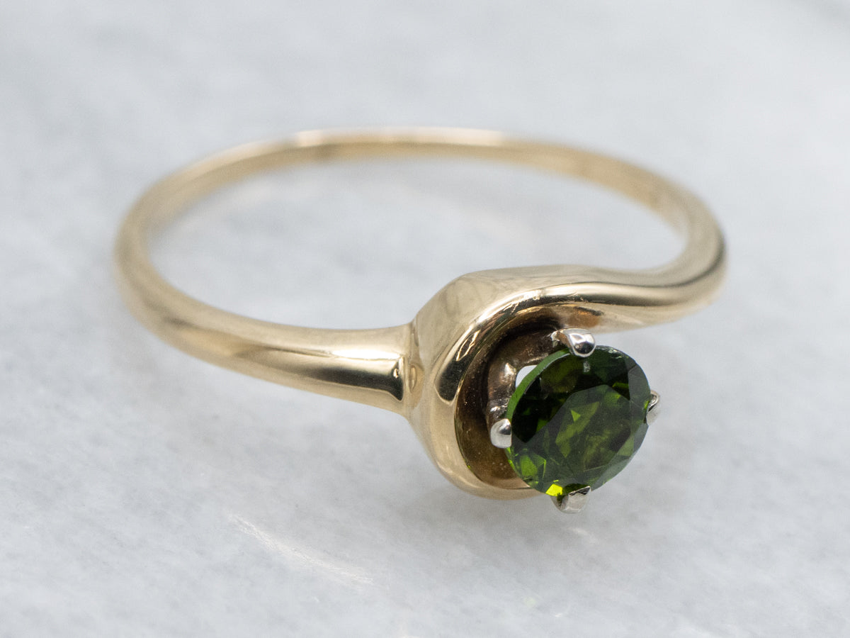 Vintage Gold Diopside Gemstone Solitaire Ring