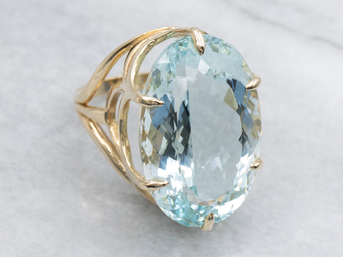 Stunning Aquamarine Cocktail Ring in 14K Yellow Gold
