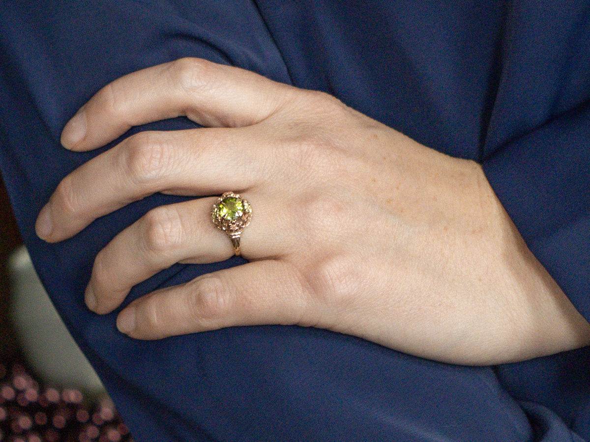 Floral Tri-Color Gold Peridot Filigree Ring