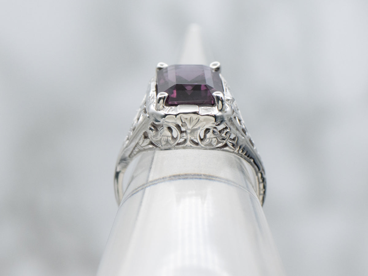1920s Gold Floral Filigree Purple Spinel Solitaire Ring
