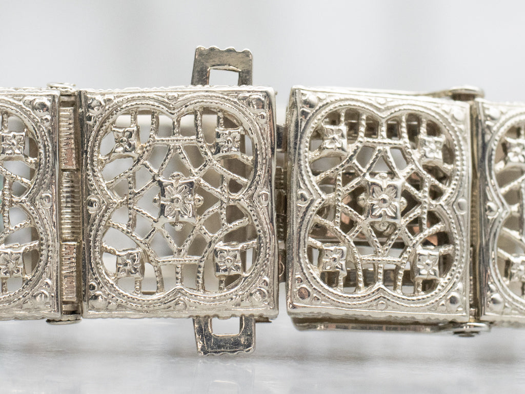 Art Deco Era Diamond and Emerald Filigree Link Bracelet