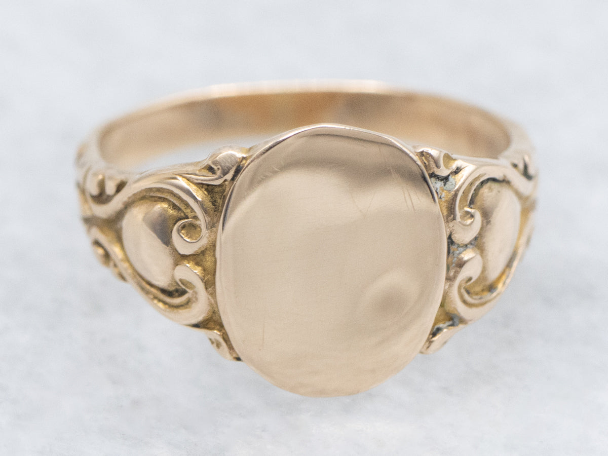 Ornate Antique Gold Signet Ring